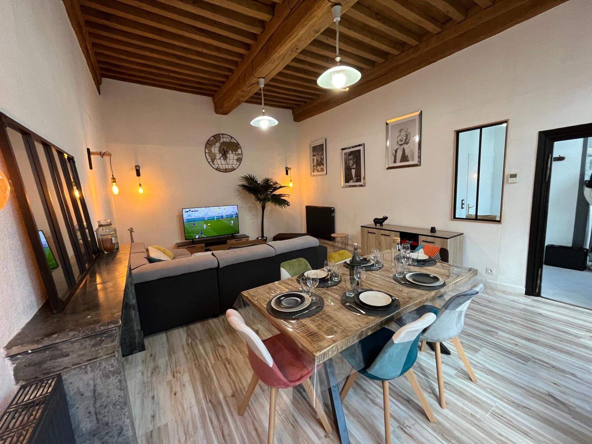 Appartement 6 Personnes - Au Coeur Du Centre Ville 파라이르모니알 외부 사진